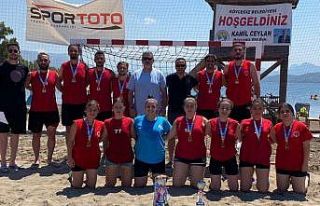 DPÜ hentbol takımlarından büyük başarı