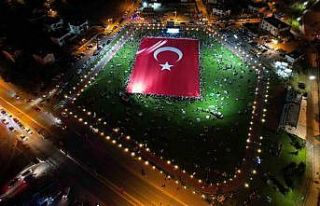 Dünyanın en büyük Türk bayrağı Kayseri’de...