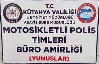 Durdurulan motosiklette uyuşturucu ele geçirildi