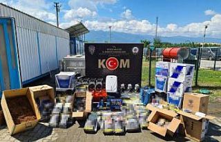 Düzce’de kaçak sigara operasyonu: Binlerce makaron...