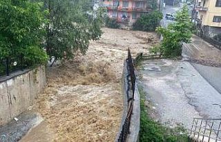 Düzce’de köprü çökme riskine karşı trafiğe...