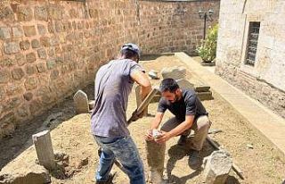 Edirne’deki Hıdırağa Camisi’nin haziresindeki...