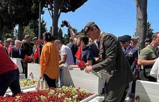 Edirnekapı Şehitliği’nde 15 Temmuz şehitleri...