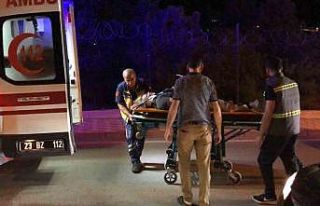 Elazığ’da iki otomobil çarpıştı: 1’i ağır...