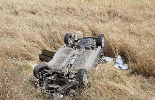 Elazığ’da otomobil şarampole uçup ters döndü:...