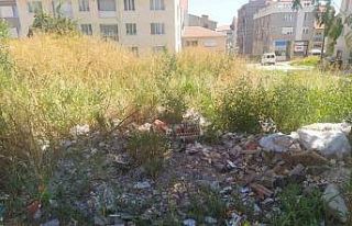 Emek mahallesinde moloz dökümü isyanı