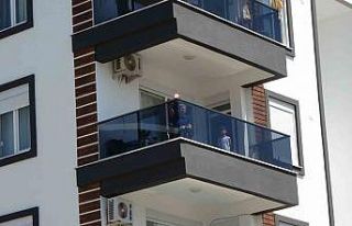 Engelli vatandaşı, bozulan asansör eve hapsetti