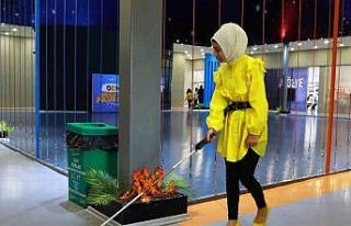 Engelli vatandaşlar için akıllı baston üretiyorlar