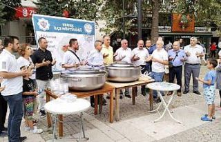 Erdek’te aşure kazanları birlik için kaynadı