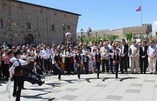 Erzurum Kültür ve Sanat Şenliği başladı