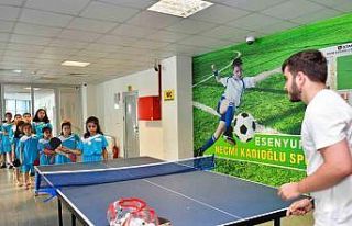 Esenyurtlu çocuklar yeteneklerini Yaz Spor Okulları’nda...
