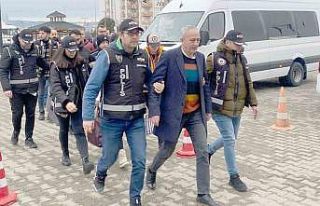 Eski Gökçeada Belediye Başkanı Çetin serbest...