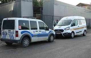 Eski medya çalışanı evinde ölü bulundu