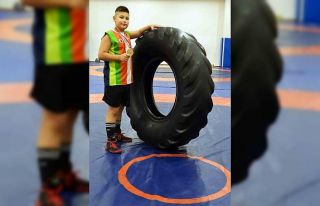 Evde babası çalıştırdı Türkiye şampiyonunu...