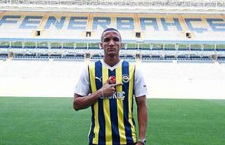 Fenerbahçe, Becao ile 5 yıllık sözleşme imzaladı