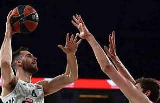 Fenerbahçe Beko, Yunan pivot Georgios Papagiannis’i...