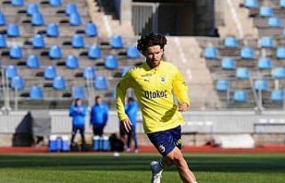 Fenerbahçe, taktik ve pas çalıştı