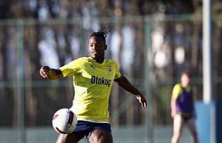 Fenerbahçe, Zimbru maçı hazırlıklarının İstanbul...