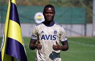 Fenerbahçe’de, Samatta ile yollar ayrıldı