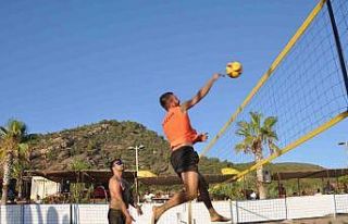 Gazipaşa’da voleybol turnuvasının kazananları...