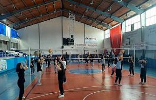 Gediz yaz spor okulları 950 öğrenci ile başladı