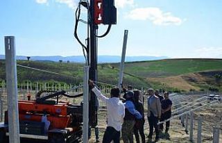 Gediz’de Güneş Enerji Santrali kurulum çalışmaları...