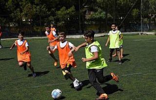 Geleceğin futbolcuları Çine’de yetişiyor