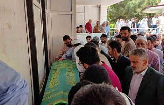 Gölde boğulan gencin cenazesi gözyaşları içinde...