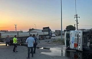 Gönen’de mazot yüklü tanker ile tır çarpıştı,...