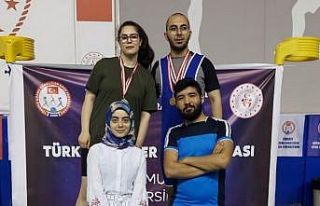 Görme engelli Salih’in halterde büyük başarısı