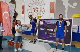 Görme Engelli sporcular şampiyonadan 4 madalya ile...