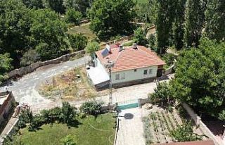 Gözlerinde ki bozukluk engel olmadı, direkte ki...