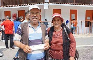 Güreş sevdalısı çift 20 yıldır Kırkpınar’dan...