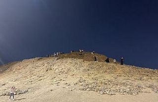 Hacılar Medine-i Münevvere’de mübarek mekanları...