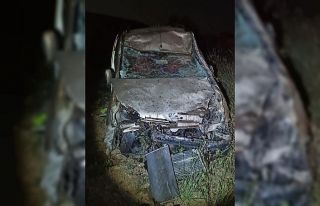 Hafif ticari araç şarampole yuvarlandı: 1 yaralı