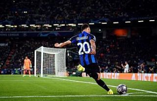 Hakan Çalhanoğlu, 5 yıl daha Inter’de