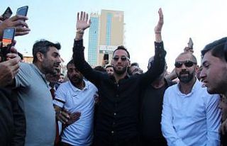 Hakan Çalhanoğlu’nun Bayburt ziyaretinde izdiham...