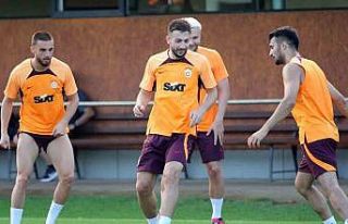 Halil Dervişoğlu takımla ilk kez antrenmana çıktı