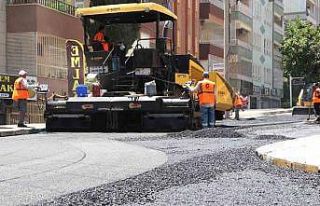 Haliliye’de sıcak asfaltla yolllar daha konforlu