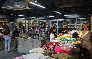 Hanımların el emeği göz nuru ürünleri bu mağazalarda...