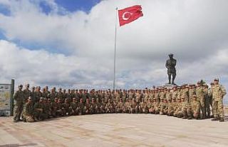 Harbiyeliler Kocatepe’ye çıktı