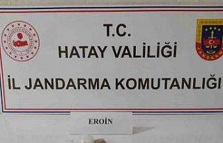 Hatay’da jandarma uyuşturucu tacirlerine göz açtırmıyor