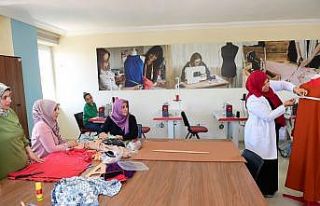 Hazır giyim kursu yoğun ilgili görüyor