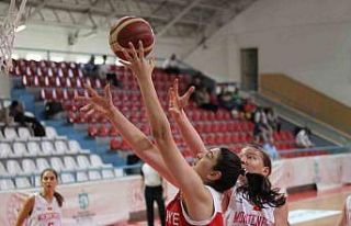 Hazırlık maçı: U20 Kadın Basketbol Milli Takımı:...