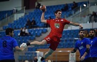 Hentbolda transfer devam ediyor: Oyun kurucu Atakan...