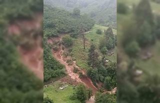 Heyelan anı amatör kamerada