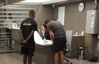 Ibrahima Sory Diallo, Göztepe için sağlık kontrolünde