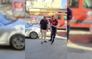 İki duvar arasına sıkışan yavru kedi kurtarıldı