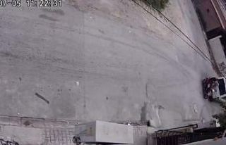 İki farklı kaza anı güvenlik kamerasına yansıdı