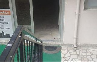 İki grup arasında çıkan bıçaklı kavgada iki...